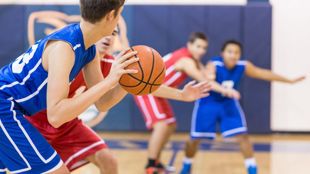 youth-basketball-plays