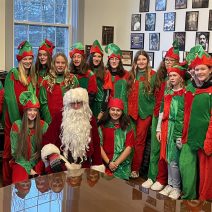 Teen Leaders club light up the holidays