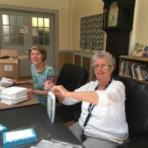 PaperSale_Maureen_AnneMarie_IMG_3114