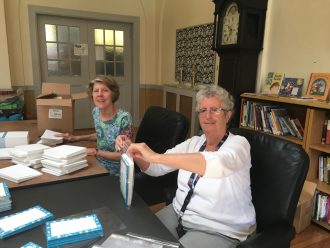 PaperSale_Maureen_AnneMarie_IMG_3114