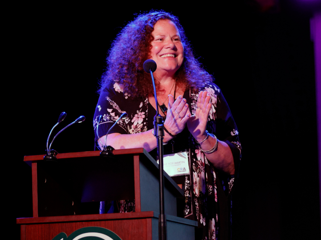 2025_GIBAUCTION_JUNEROYSPEAKING