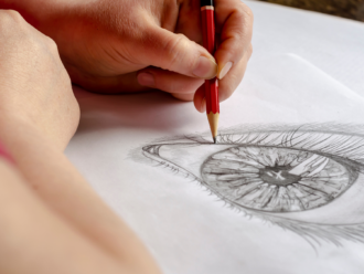 WebsiteImage_CRA_DYC_YouthProgram_MiddleSchool_BecketArts_DrawingClass