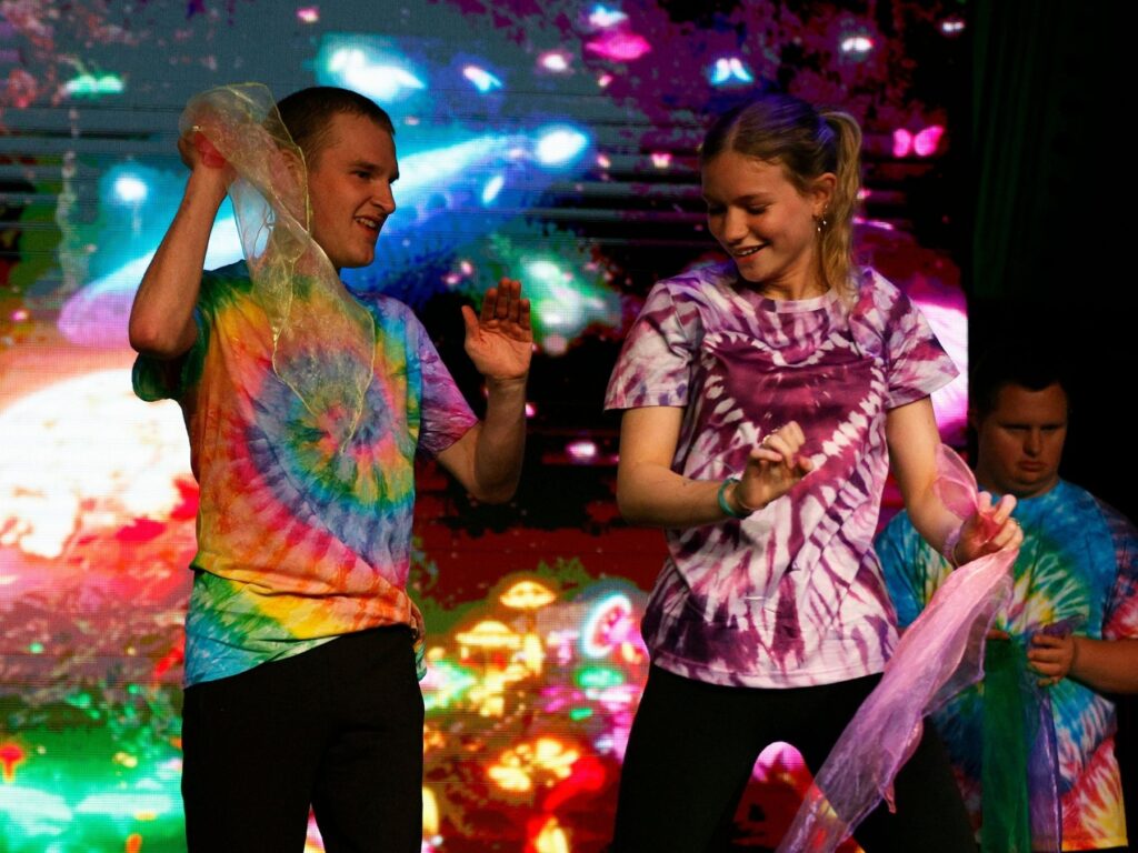 WebsiteImage_CRA_OctoberMountain_Logo_GibKittredgeAuction&AwardCeremony (1)