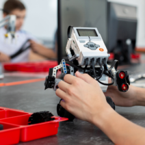 WebsiteImage_CRA_StemPrograming_TeenPrograms